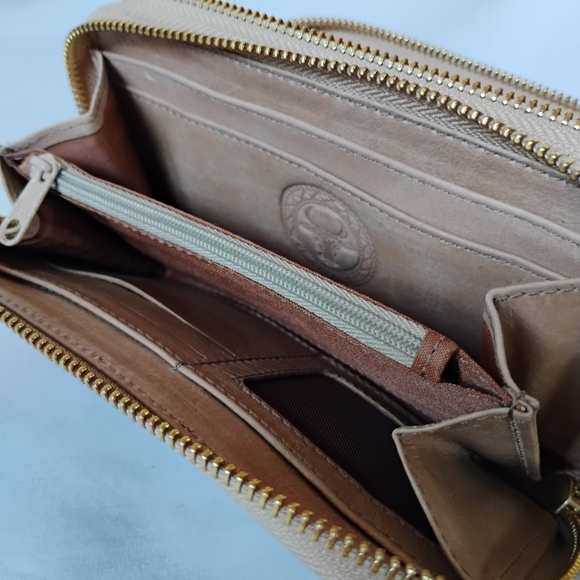 Women's Large Vintage Embossed Leather Chicago White Sox Wallet MLB Baseball Y2K - Picture 8 of 14